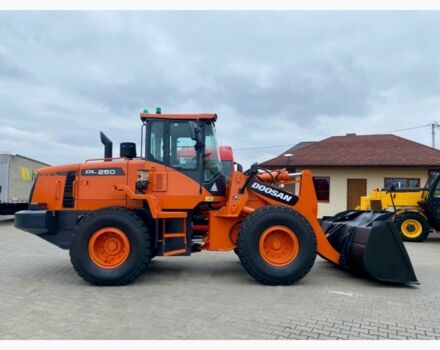 Дусан Другая, об'ємом двигуна 0 л та пробігом 0 тис. км за 49900 $, фото 10 на Automoto.ua