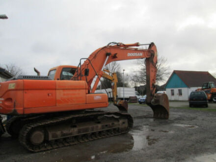 Дусан DX225LC-3 2009 в Киеве на Automoto.ua Дусан DX225LC-3, объемом двигателя 0 л и пробегом 0 тыс. км за 51541 $, фото 1 на Automoto.ua