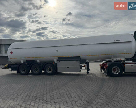 Черный Дромеч СНГ, объемом двигателя 0 л и пробегом 0 тыс. км за 30000 $, фото 14 на Automoto.ua