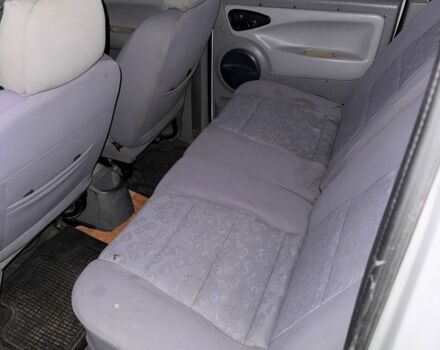 Белый Другая Другая, объемом двигателя 1.1 л и пробегом 139 тыс. км за 1399 $, фото 4 на Automoto.ua