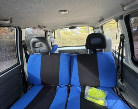 Белый Другая Другая, объемом двигателя 2.3 л и пробегом 300 тыс. км за 1900 $, фото 6 на Automoto.ua