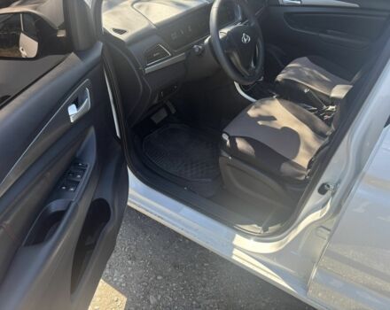 Белый Другая Другая, объемом двигателя 0 л и пробегом 30 тыс. км за 10000 $, фото 4 на Automoto.ua