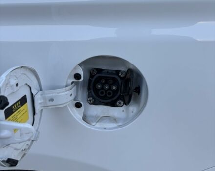 Белый Другая Другая, объемом двигателя 0 л и пробегом 30 тыс. км за 10000 $, фото 6 на Automoto.ua