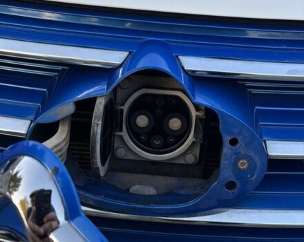 Белый Другая Другая, объемом двигателя 0 л и пробегом 30 тыс. км за 10000 $, фото 7 на Automoto.ua