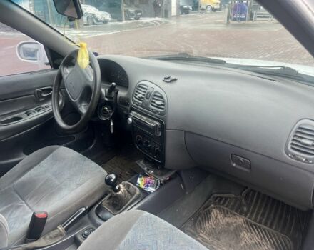 Белый Другая Другая, объемом двигателя 1.6 л и пробегом 1000 тыс. км за 1500 $, фото 2 на Automoto.ua