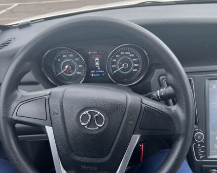 Белый Другая Другая, объемом двигателя 0 л и пробегом 35 тыс. км за 9000 $, фото 6 на Automoto.ua