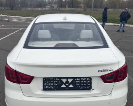 Белый Другая Другая, объемом двигателя 0 л и пробегом 35 тыс. км за 9000 $, фото 4 на Automoto.ua