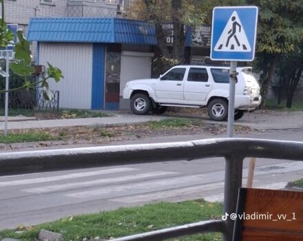 Білий Інша Інша, об'ємом двигуна 2.2 л та пробігом 1 тис. км за 3333 $, фото 5 на Automoto.ua