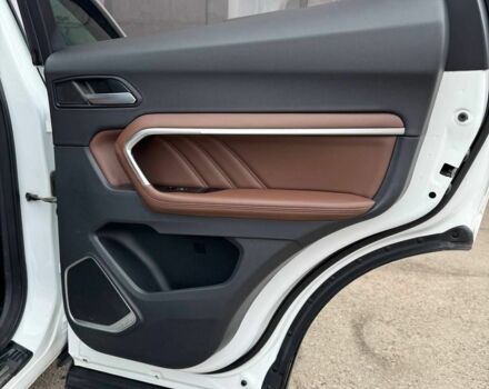 Білий Інша Інша, об'ємом двигуна 2 л та пробігом 150 тис. км за 17100 $, фото 3 на Automoto.ua