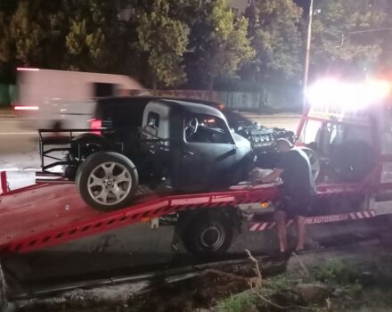 Черный Другая Другая, объемом двигателя 3 л и пробегом 30 тыс. км за 8000 $, фото 11 на Automoto.ua