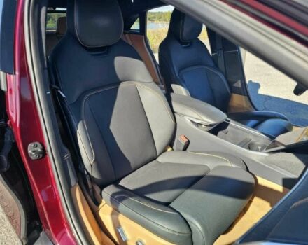 Красный Другая Другая, объемом двигателя 0 л и пробегом 15 тыс. км за 28000 $, фото 7 на Automoto.ua