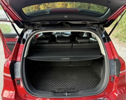 Червоний Інша Інша, об'ємом двигуна 1.5 л та пробігом 70 тис. км за 17000 $, фото 17 на Automoto.ua