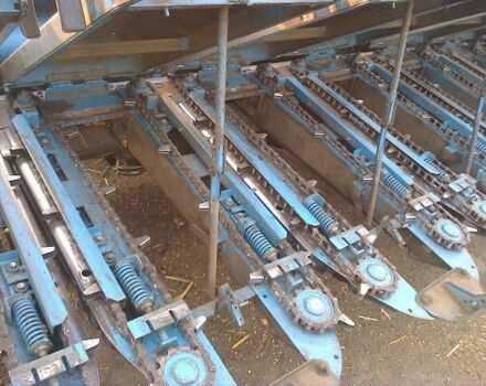 Другая Другая, объемом двигателя 2 л и пробегом 200 тыс. км за 7088 $, фото 5 на Automoto.ua