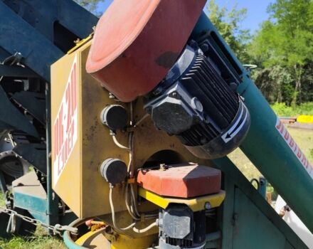 Інша Інша, об'ємом двигуна 2.3 л та пробігом 0 тис. км за 2414 $, фото 4 на Automoto.ua