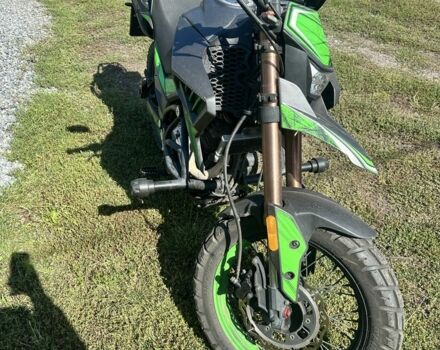Інша Інша, об'ємом двигуна 2.3 л та пробігом 0 тис. км за 1600 $, фото 2 на Automoto.ua