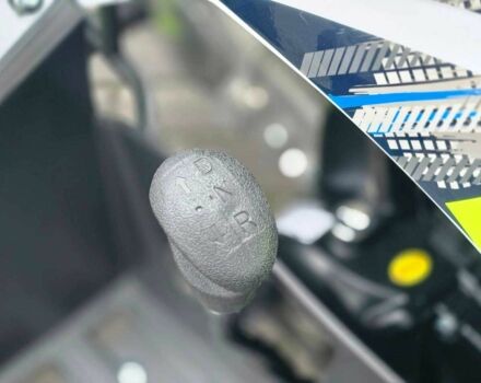 Інша Інша, об'ємом двигуна 2.3 л та пробігом 0 тис. км за 1270 $, фото 13 на Automoto.ua