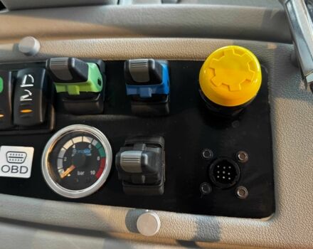 Другая Другая, объемом двигателя 3.9 л и пробегом 1 тыс. км за 55447 $, фото 8 на Automoto.ua