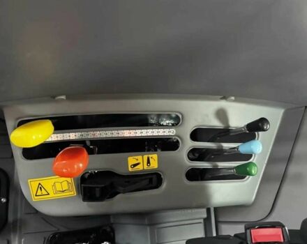 Другая Другая, объемом двигателя 3.9 л и пробегом 0 тыс. км за 46585 $, фото 7 на Automoto.ua