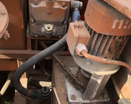 Другая Другая, объемом двигателя 2500 л и пробегом 250 тыс. км за 1181 $, фото 16 на Automoto.ua