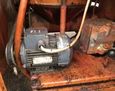 Другая Другая, объемом двигателя 2500 л и пробегом 250 тыс. км за 1181 $, фото 8 на Automoto.ua