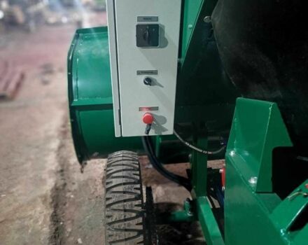 Другая Другая, объемом двигателя 4000 л и пробегом 0 тыс. км за 225000 $, фото 5 на Automoto.ua