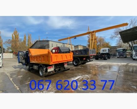 Другая Megane Scenic, объемом двигателя 14.86 л и пробегом 0 тыс. км за 10195 $, фото 6 на Automoto.ua