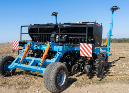 Другая Megane Scenic, объемом двигателя 14.86 л и пробегом 0 тыс. км за 15378 $, фото 2 на Automoto.ua