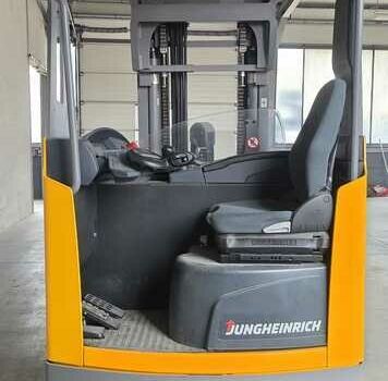 Другая Megane Scenic, объемом двигателя 14.86 л и пробегом 0 тыс. км за 42606 $, фото 2 на Automoto.ua