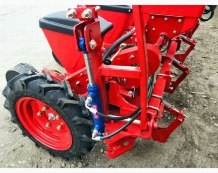 Другая Megane Scenic, объемом двигателя 14.86 л и пробегом 0 тыс. км за 4599 $, фото 3 на Automoto.ua