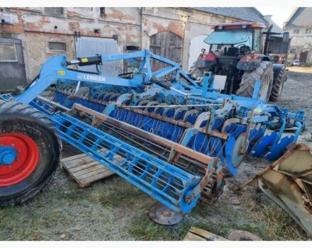 Другая Megane Scenic, объемом двигателя 0 л и пробегом 0 тыс. км за 48263 $, фото 9 на Automoto.ua