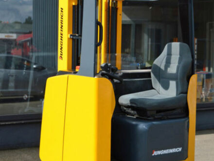 Другая Megane Scenic, объемом двигателя 14.86 л и пробегом 0 тыс. км за 8121 $, фото 1 на Automoto.ua