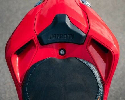 Дукати 1198, объемом двигателя 1.2 л и пробегом 0 тыс. км за 11500 $, фото 18 на Automoto.ua