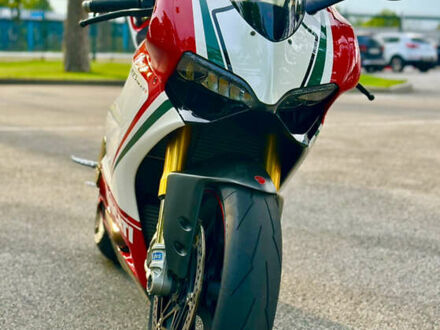 Красный Дукати 1199 Panigale S, объемом двигателя 1.2 л и пробегом 26 тыс. км за 26000 $, фото 1 на Automoto.ua