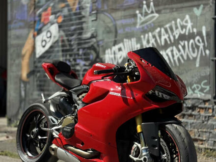 Дукати 1199 Panigale S 2012 в Киеве на Automoto.ua Дукати 1199 Panigale S, объемом двигателя 0 л и пробегом 39 тыс. км за 14500 $, фото 1 на Automoto.ua