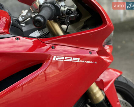 Красный Дукати 1299 Panigale, объемом двигателя 1.3 л и пробегом 22 тыс. км за 14000 $, фото 8 на Automoto.ua