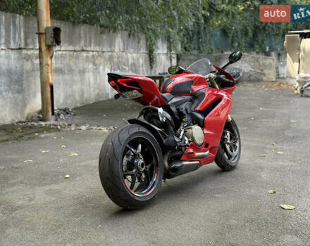 Красный Дукати 1299 Panigale, объемом двигателя 1.3 л и пробегом 22 тыс. км за 14000 $, фото 2 на Automoto.ua