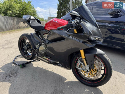 Красный Дукати 1299 Panigale S, объемом двигателя 1.3 л и пробегом 13 тыс. км за 9800 $, фото 1 на Automoto.ua