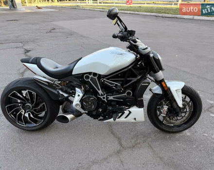 Білий Дукаті Діавел, об'ємом двигуна 1.26 л та пробігом 12 тис. км за 22500 $, фото 3 на Automoto.ua