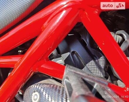 Красный Дукати Диавел, объемом двигателя 1.2 л и пробегом 34 тыс. км за 13900 $, фото 16 на Automoto.ua