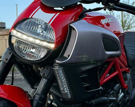 Красный Дукати Диавел, объемом двигателя 1.2 л и пробегом 5 тыс. км за 11800 $, фото 5 на Automoto.ua