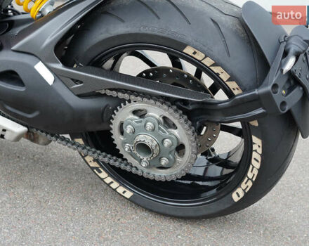 Красный Дукати Диавел, объемом двигателя 1.16 л и пробегом 7 тыс. км за 30000 $, фото 9 на Automoto.ua