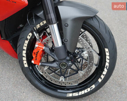 Красный Дукати Диавел, объемом двигателя 1.16 л и пробегом 7 тыс. км за 30000 $, фото 7 на Automoto.ua
