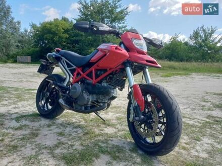 Дукаті Гіпермотард 2012 у Шишаках на Automoto.ua Червоний Дукаті Гіпермотард, об'ємом двигуна 0.8 л та пробігом 23 тис. км за 5900 $, фото 1 на Automoto.ua