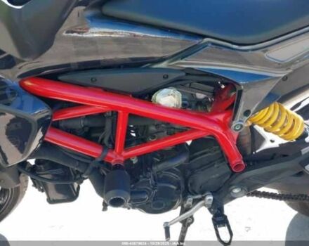 Дукати Гипермотард, объемом двигателя 0.82 л и пробегом 0 тыс. км за 4300 $, фото 8 на Automoto.ua