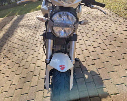 Белый Дукати Монстр, объемом двигателя 0.7 л и пробегом 26 тыс. км за 3200 $, фото 16 на Automoto.ua