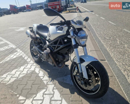 Белый Дукати Монстр, объемом двигателя 0.7 л и пробегом 26 тыс. км за 3200 $, фото 5 на Automoto.ua