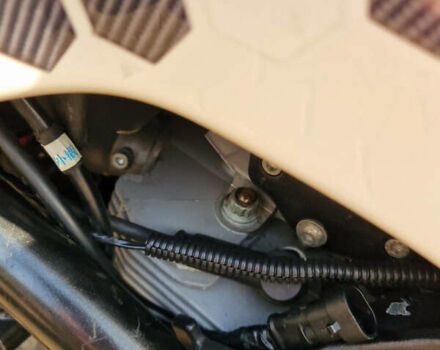 Белый Дукати Монстр, объемом двигателя 0.7 л и пробегом 26 тыс. км за 3200 $, фото 7 на Automoto.ua