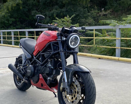 Дукати Монстр 2000 в Одессе на Automoto.ua Черный Дукати Монстр, объемом двигателя 0.7 л и пробегом 30 тыс. км за 5500 $, фото 2 на Automoto.ua