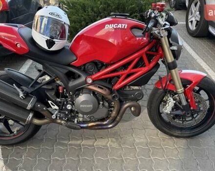 Красный Дукати Монстр, объемом двигателя 0.7 л и пробегом 17 тыс. км за 8500 $, фото 1 на Automoto.ua