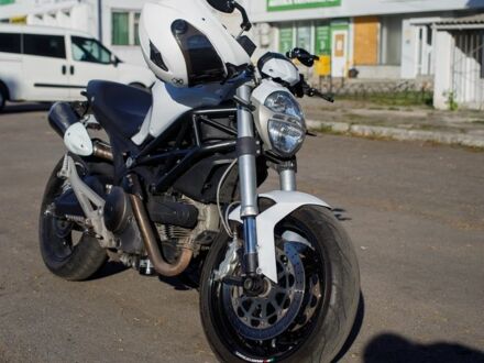 Дукати Монстр, объемом двигателя 0.7 л и пробегом 0 тыс. км за 2700 $, фото 1 на Automoto.ua